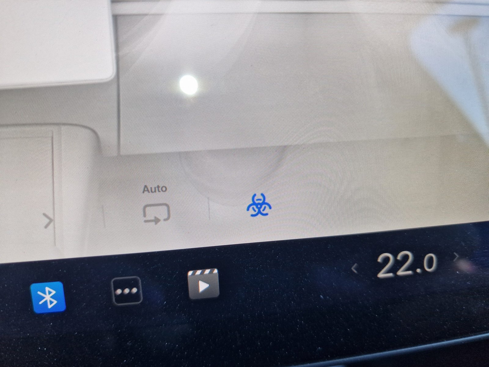 TESLA MODEL Y - LONG RANGE DUAL MOTOR AWD - Image 22