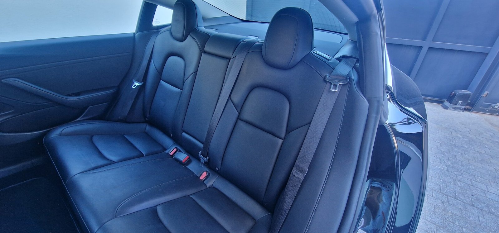 Tesla Model 3 Standard Range Plus - Image 10