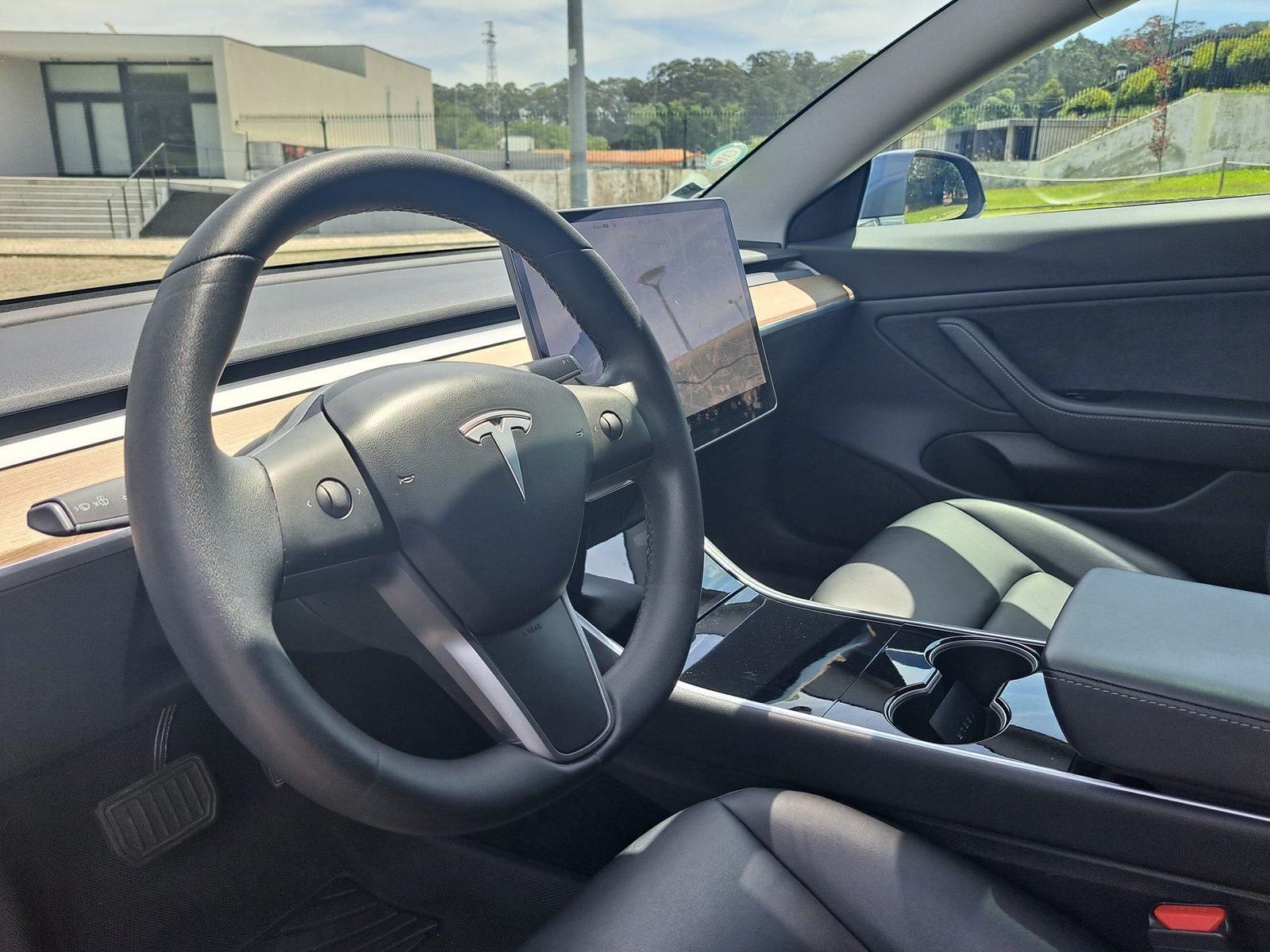 Tesla Modelo 3 Dual Motor - Image 10