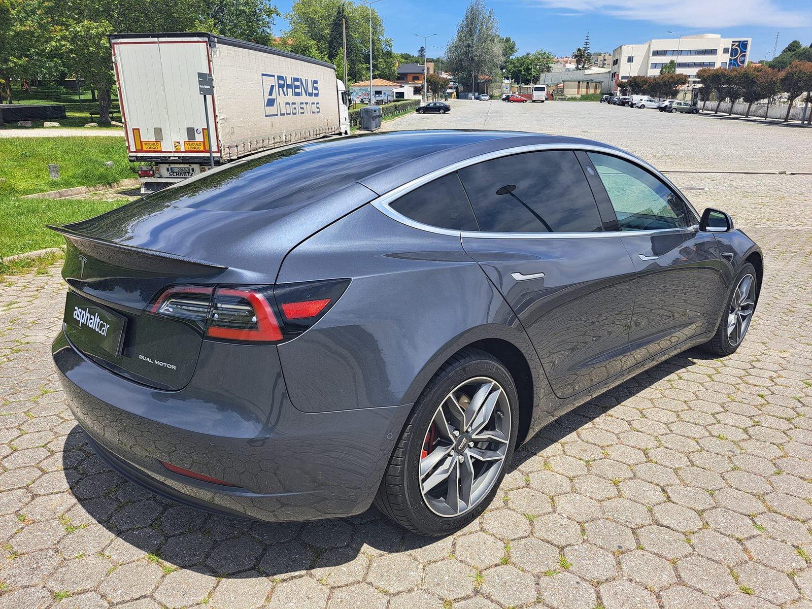 Tesla Modelo 3 Dual Motor - Image 12