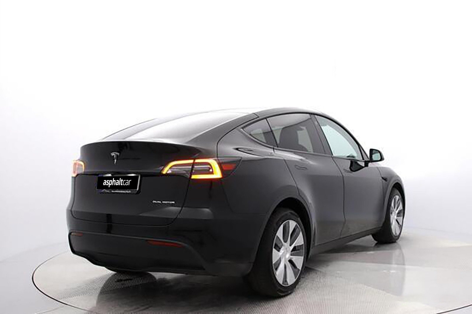 Tesla Modelo Y Long Range Dual Motor AWD - Image 28